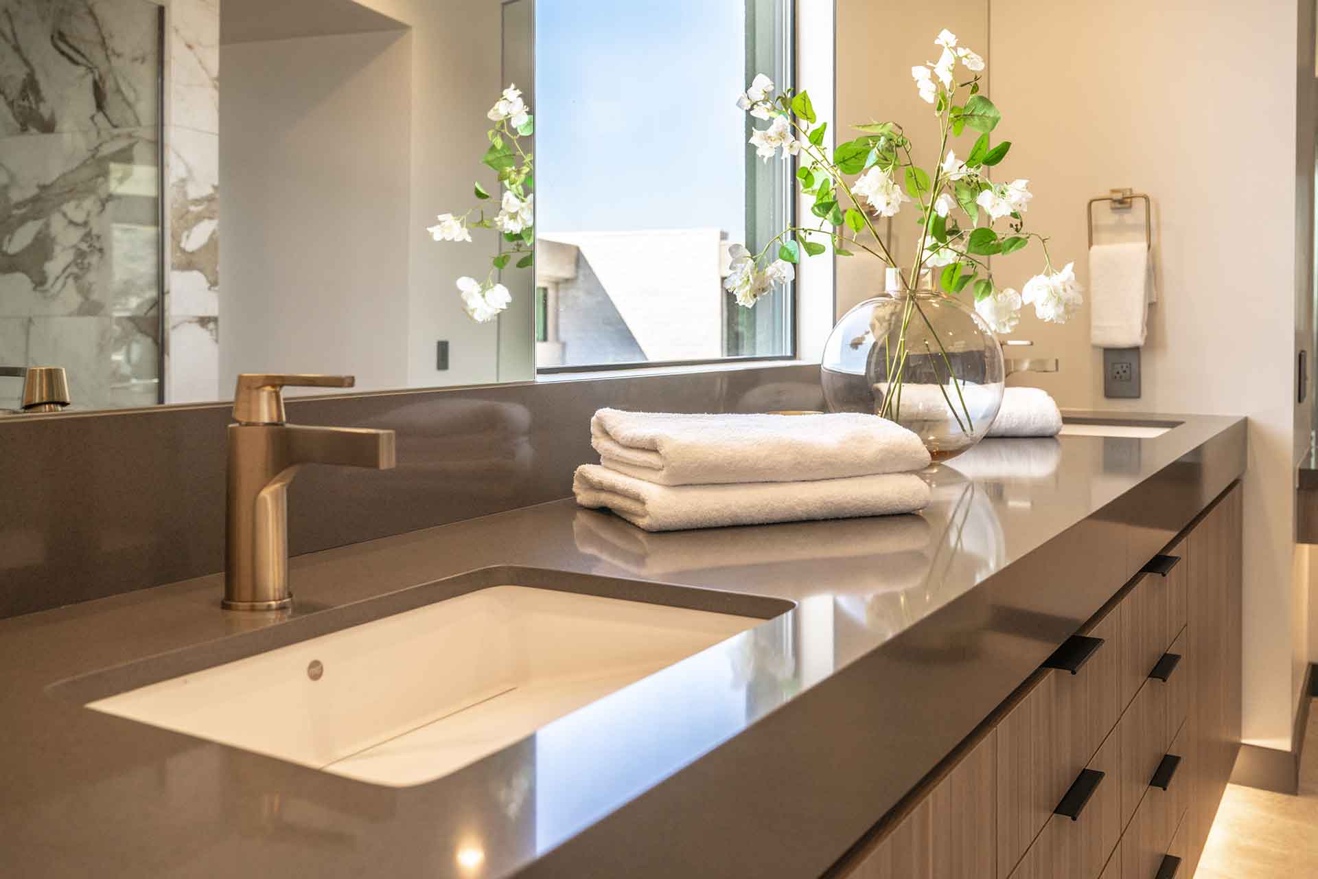 Image gallery image